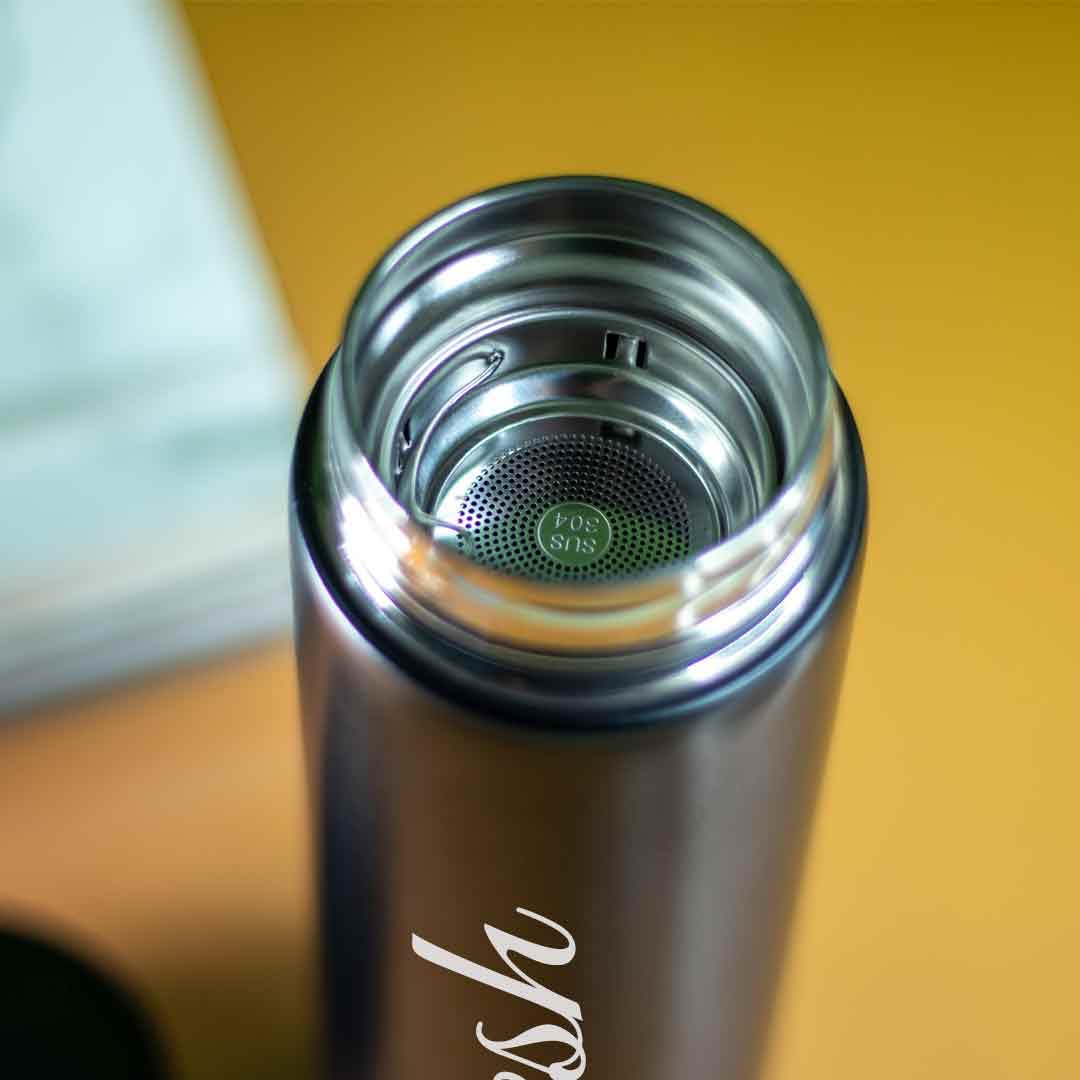 Darak Gifting Co. Your Name Printed Stainless Steel Bottle | Vacuum Insulated Bottle with Tea Filter | 500 ML | Easy to Carry | Leakproof Bottle Personalized